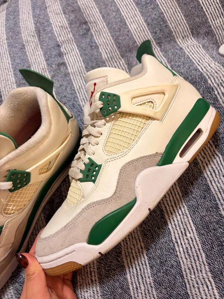 Nike Air Jordan 4 SB Pine Green Size 9.5 - photo 2