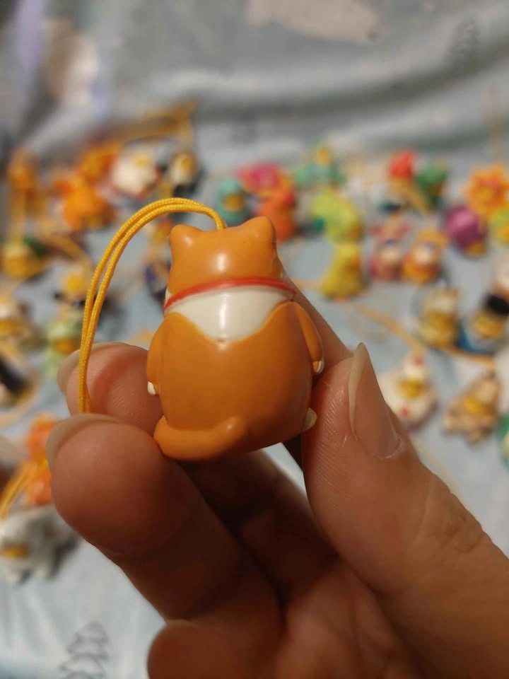 ⚽️ Peek-a-Pooh - Vintage Orange Kitty Pooh, Series 2 Re-Colour - photo 2