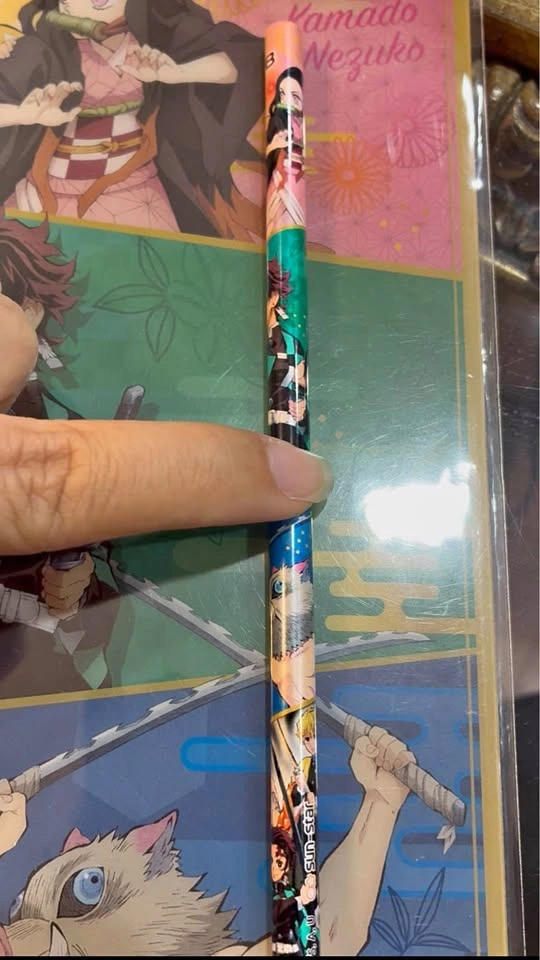 ⚽️ Demon Slayer - 1x 2B pencil! Group design