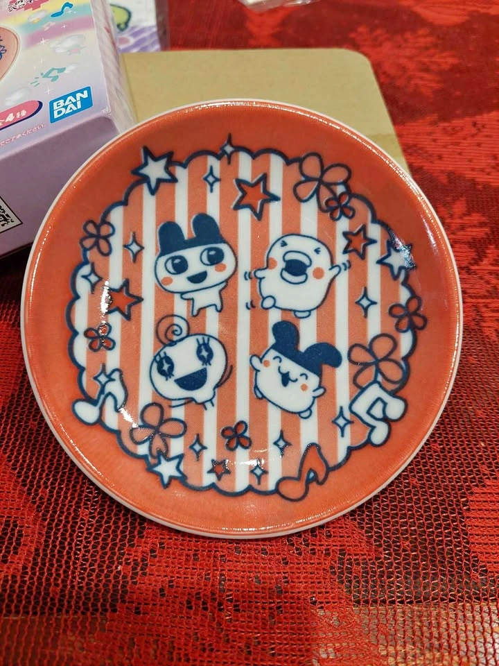 ⚽️ Tamagotchi Raffle - Prize D: Small plate, Super cute!