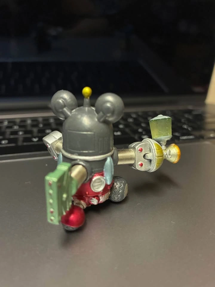 ⚽️ Disney - Vintage Robotic Spring Mickey, super cute!! - photo 4
