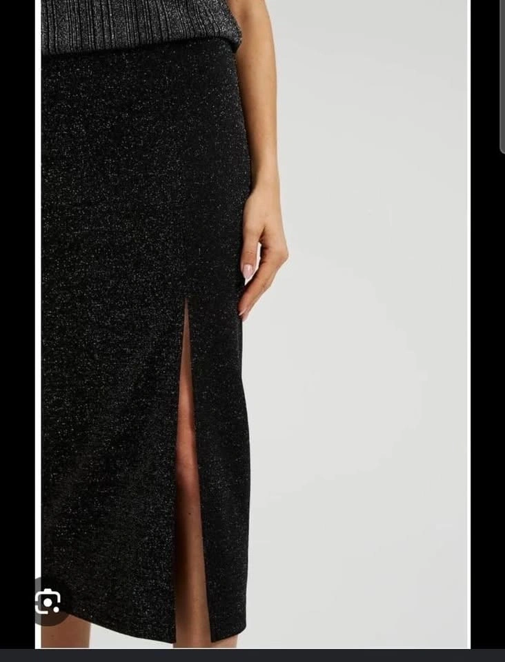 Black shimmer maxi skirt with Slit - photo 2