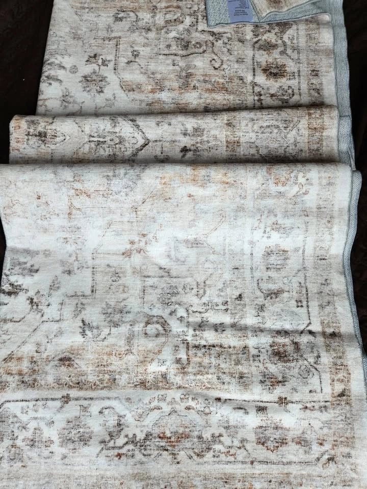 Brand New 9x12 Area Rug for living room - photo 3