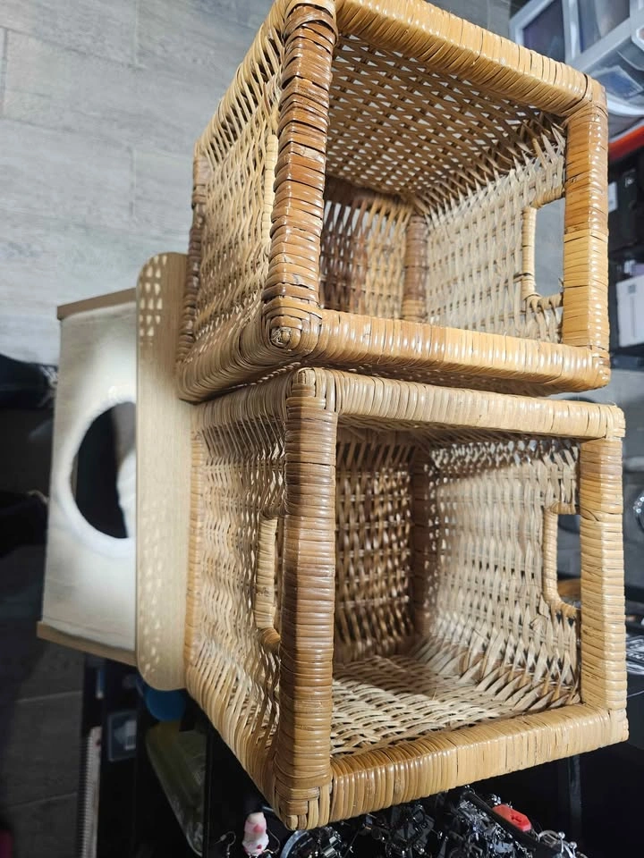 Two hand-woven storage baskets - photo 2