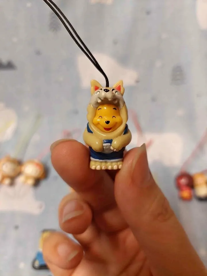 ⚽️ Peek-a-Pooh - Vintage Phone/Bag Charm! Beige Werewolf