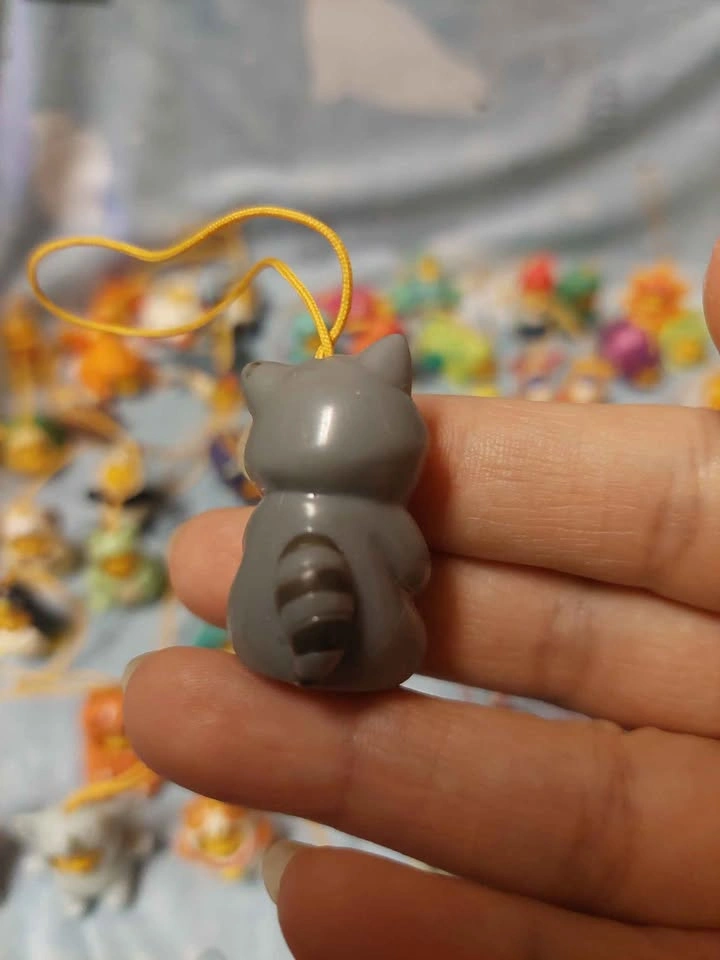 ⚽️ Peek-a-Pooh - Vintage Charm! Grey Raccoon Pooh, Series 2 - photo 2