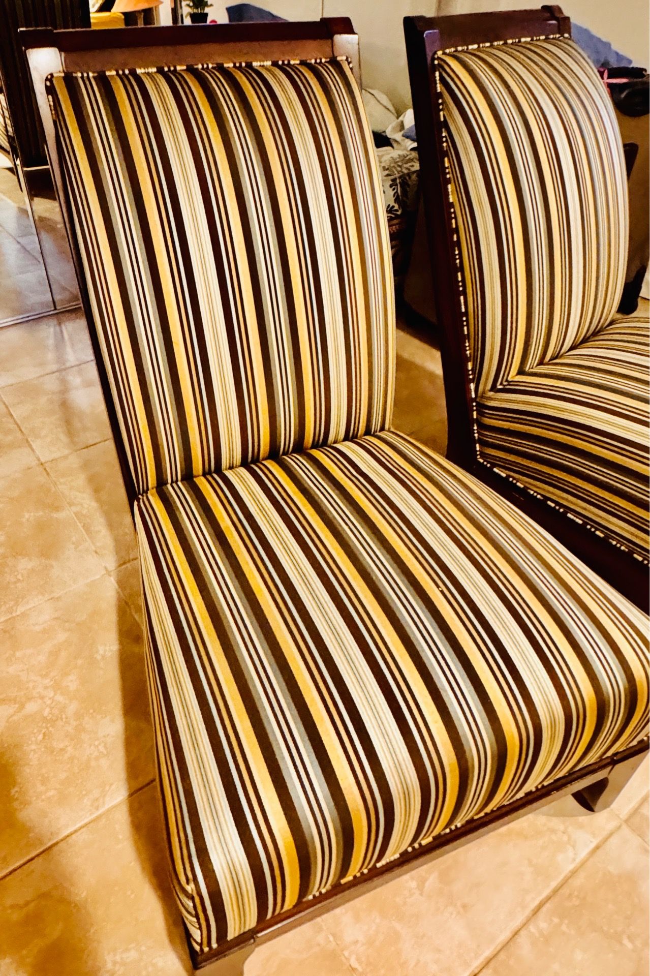 Set of two beautiful statement chairs-- fixed price - photo 2