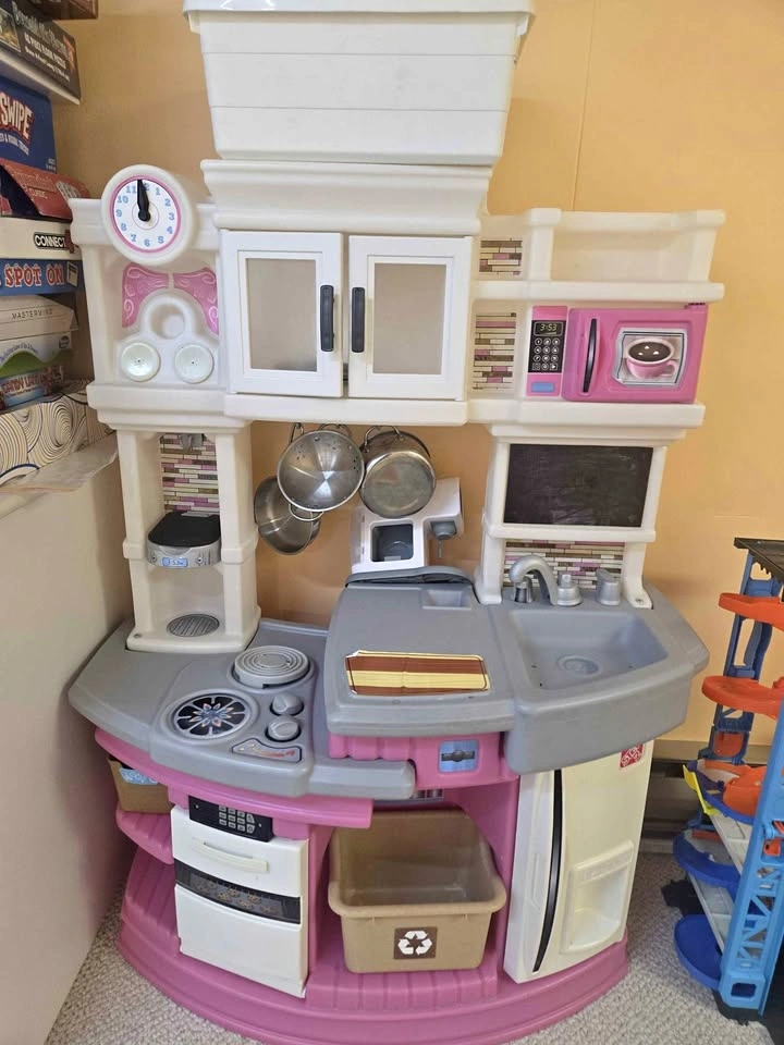 Step2 Play Kitchen