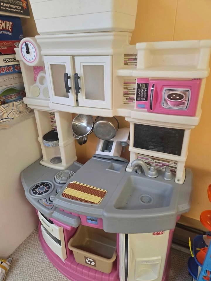 Step2 Play Kitchen - photo 3