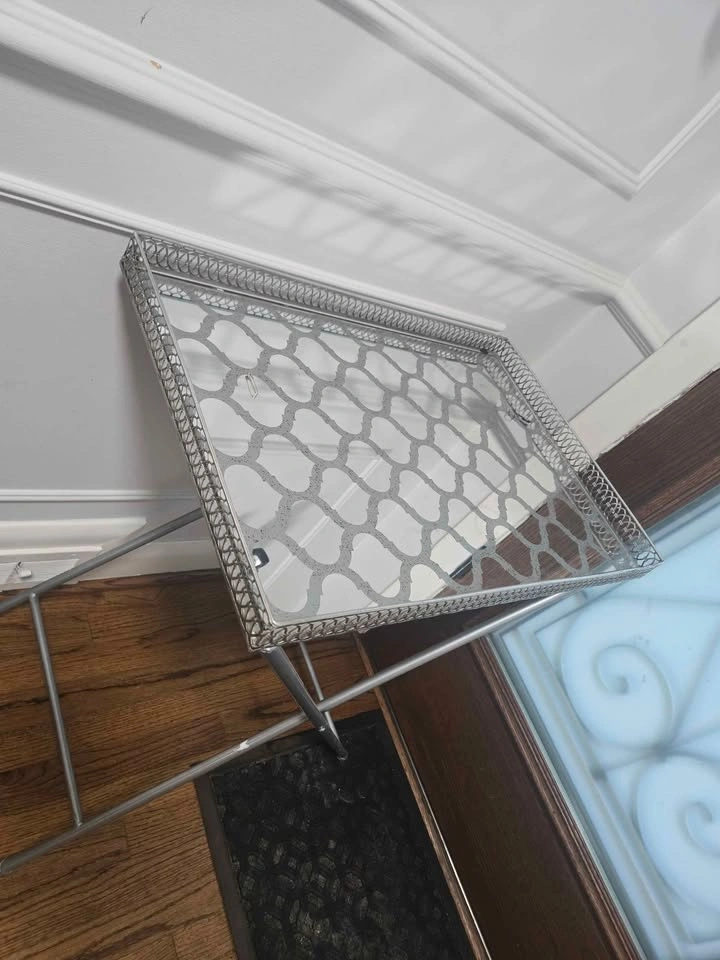 Silver Mirrored Folding Tray Table - photo 2