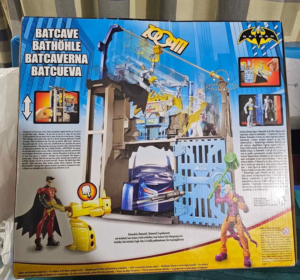 New Batman Power Attack Blast and Battle Batcave Play Set - photo 2