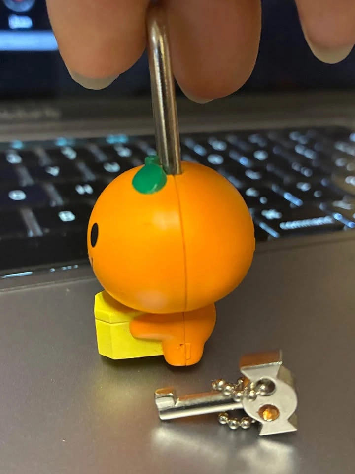 ⚽️ San-X Vintage Mikan Bouya Tangerine Boy Treasure Lock Charm - photo 2