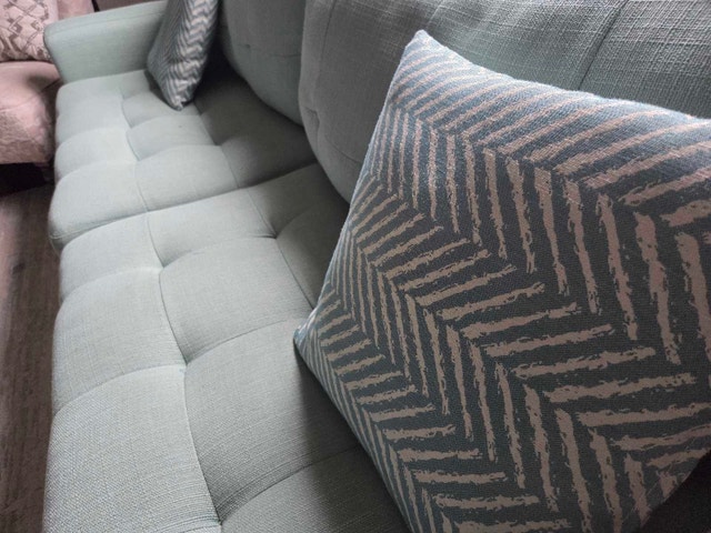 2 Modern Sofas - photo 2