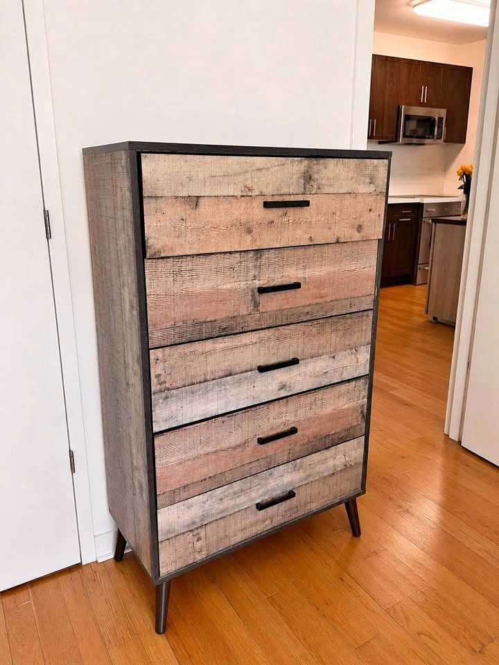 Queen Bed, Mattress and Dresser - Complete Bedroom Set