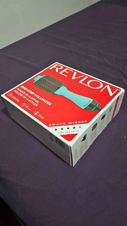 Brand New Sealed Revlon One-Step Volumizer Hot Air Brush
