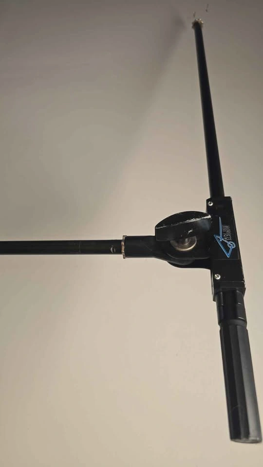 Apex Tripod Stand (Adjustable) - photo 2