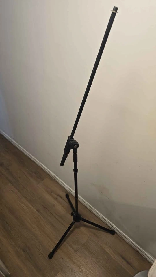 Apex Tripod Stand (Adjustable) - photo 3