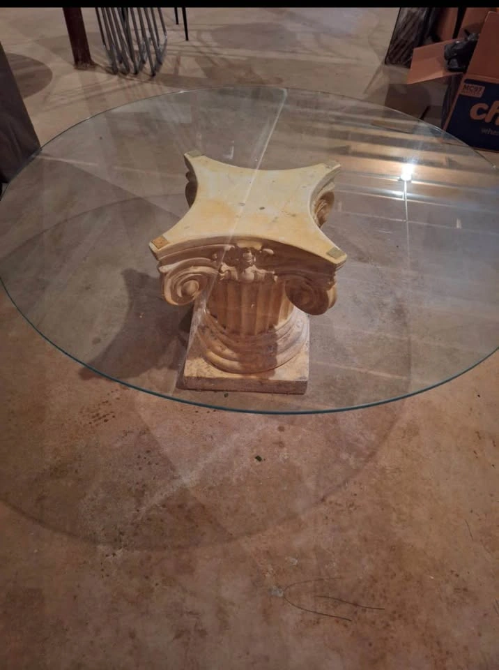 Coffee/ Accent Table - photo 2