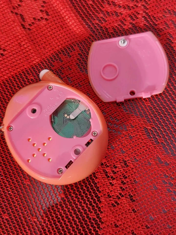 ⚽️ Vintage 2005 Tamagotchi Akai - Pink Fruit - photo 3