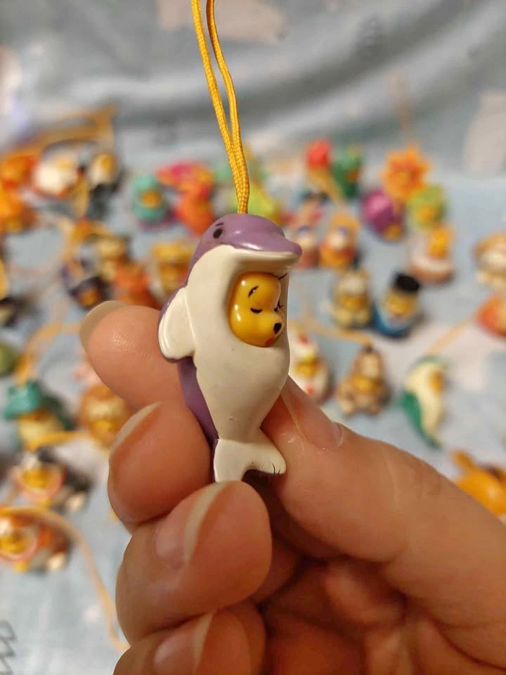 ⚽️ Peek-a-Pooh - Vintage Charm! Purple Dolphin Pooh, Series 3