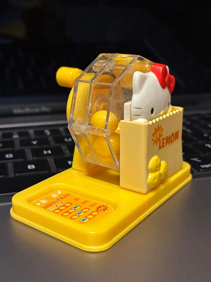 ⚽️ Hello Kitty - Fruit Mini Garapon Lottery Machine! Lemon - photo 2