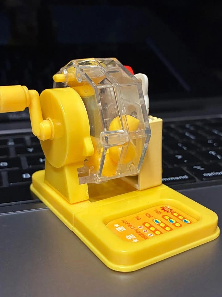 ⚽️ Hello Kitty - Fruit Mini Garapon Lottery Machine! Lemon - photo 3