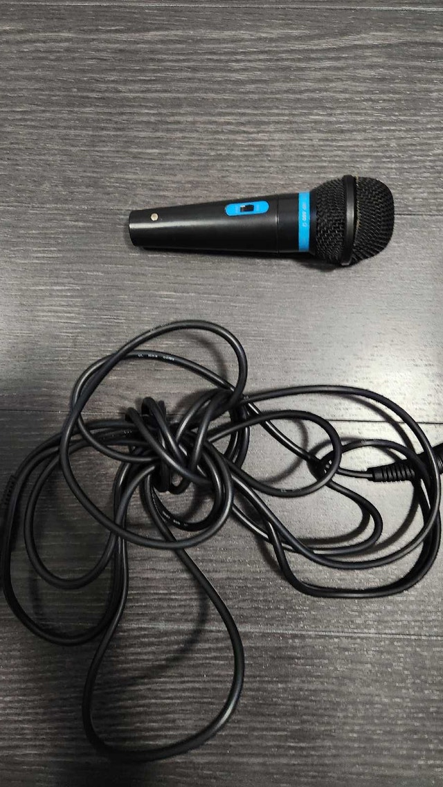 Apex 950 Microphone – Great Condition