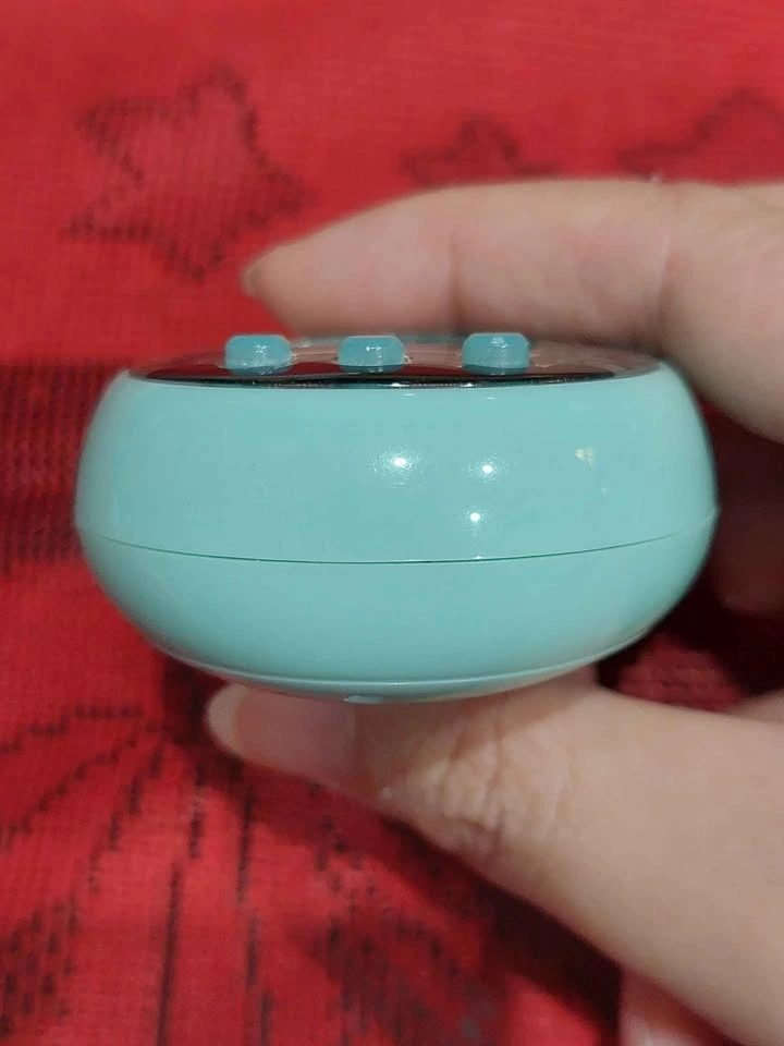 ⚽️ USED Tamagotchi Meets - Mint Green (JP) - photo 5