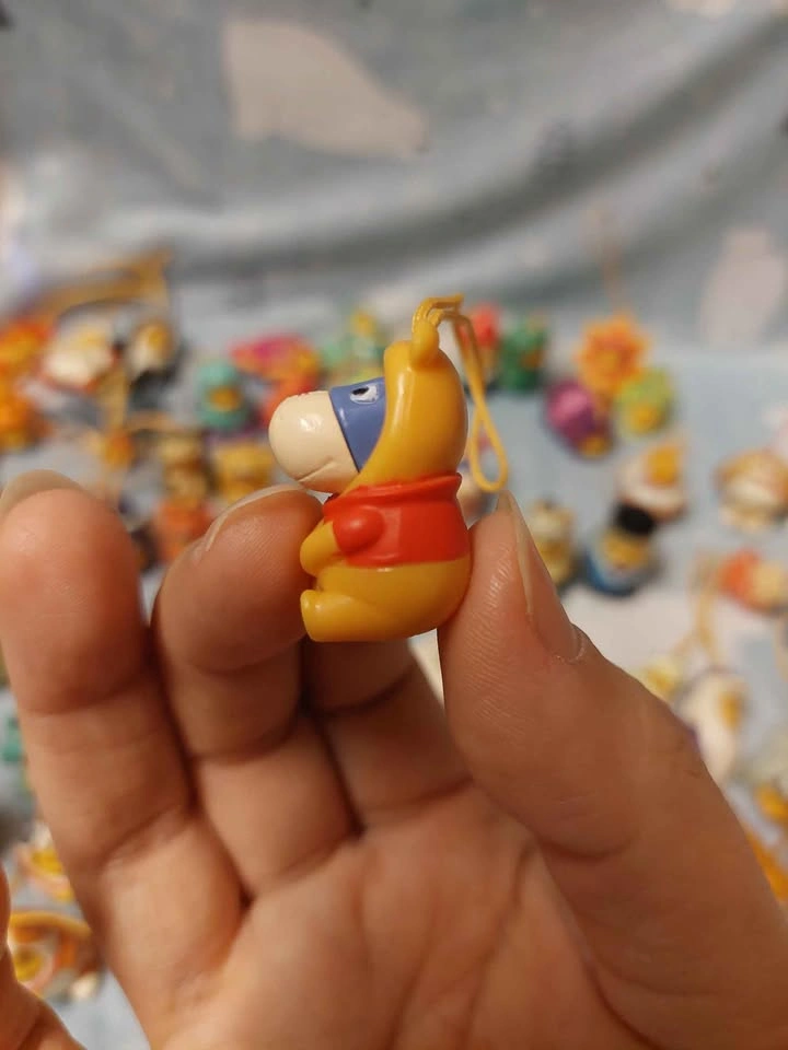 ⚽️ Peek-a-Pooh - Vintage Eeyore as Pooh, 80th Anni Edition - photo 2