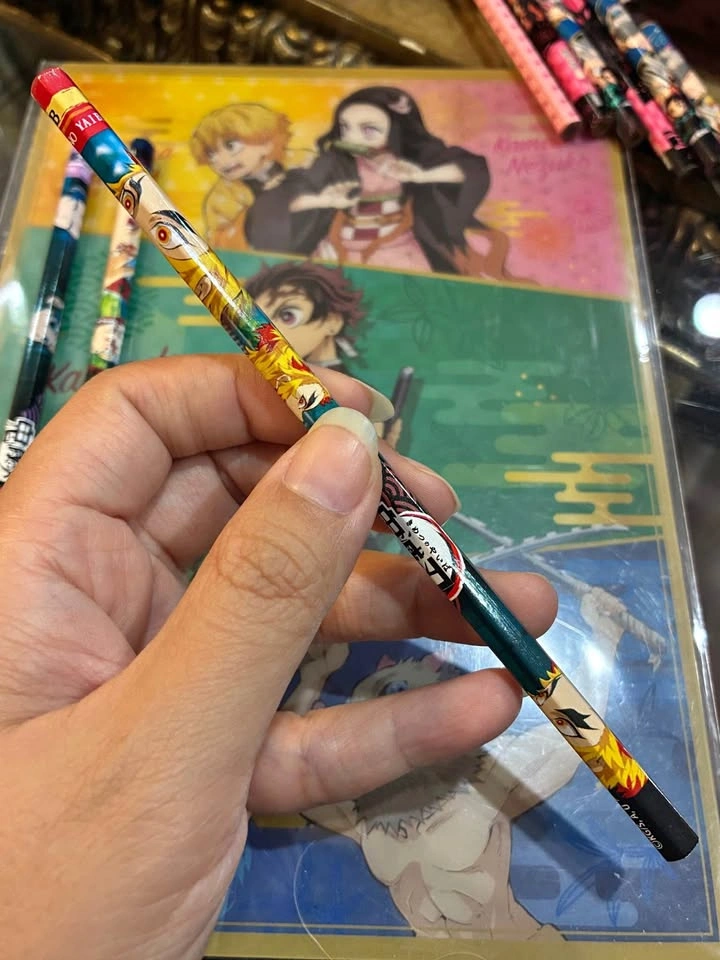 ⚽️ Demon Slayer - 1x 2B pencil! Kyojuro!