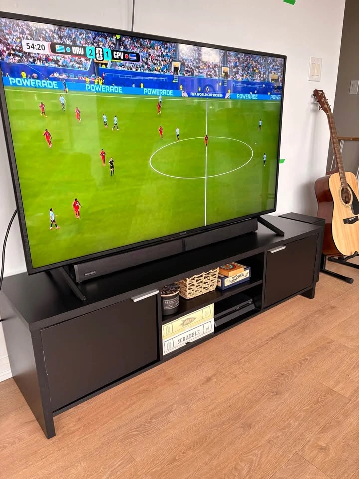 TV console ⚽️ - photo 3
