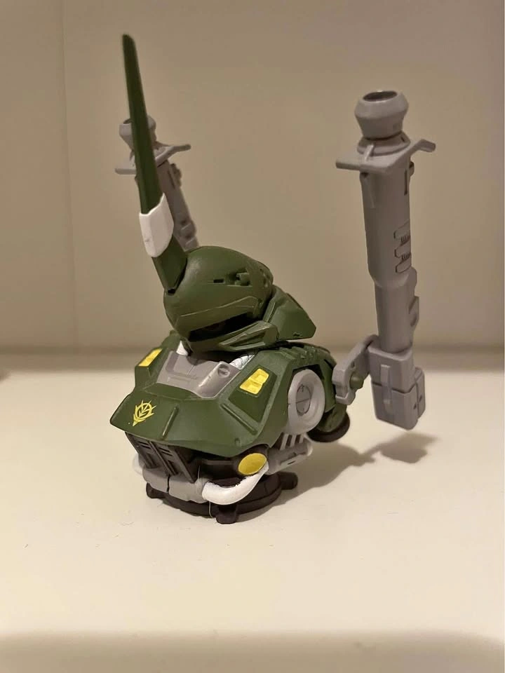 ⚽️ Gundam - Vintage Mechanical Gundam Bust Gashapon!
