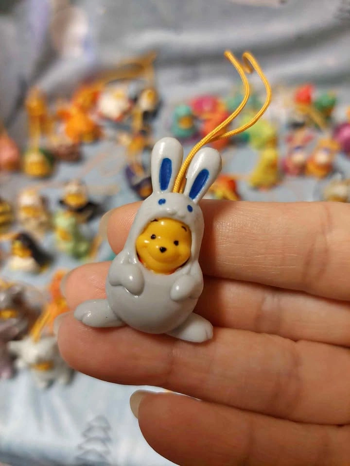 ⚽️ Peek-a-Pooh - Vintage Charm! Blue Bunny, Series 1 Re-Colour