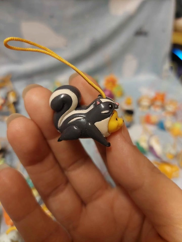 ⚽️ Peek-a-Pooh - Vintage Charm! RARE Skunk Pooh, Series 4!! - photo 3
