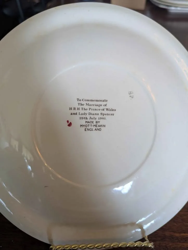 Royal Wedding Plate - Charles & Diana (1981) image indicator(2)