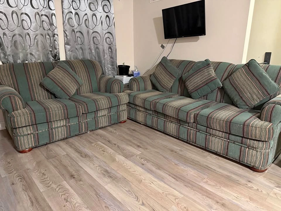 Sofa set