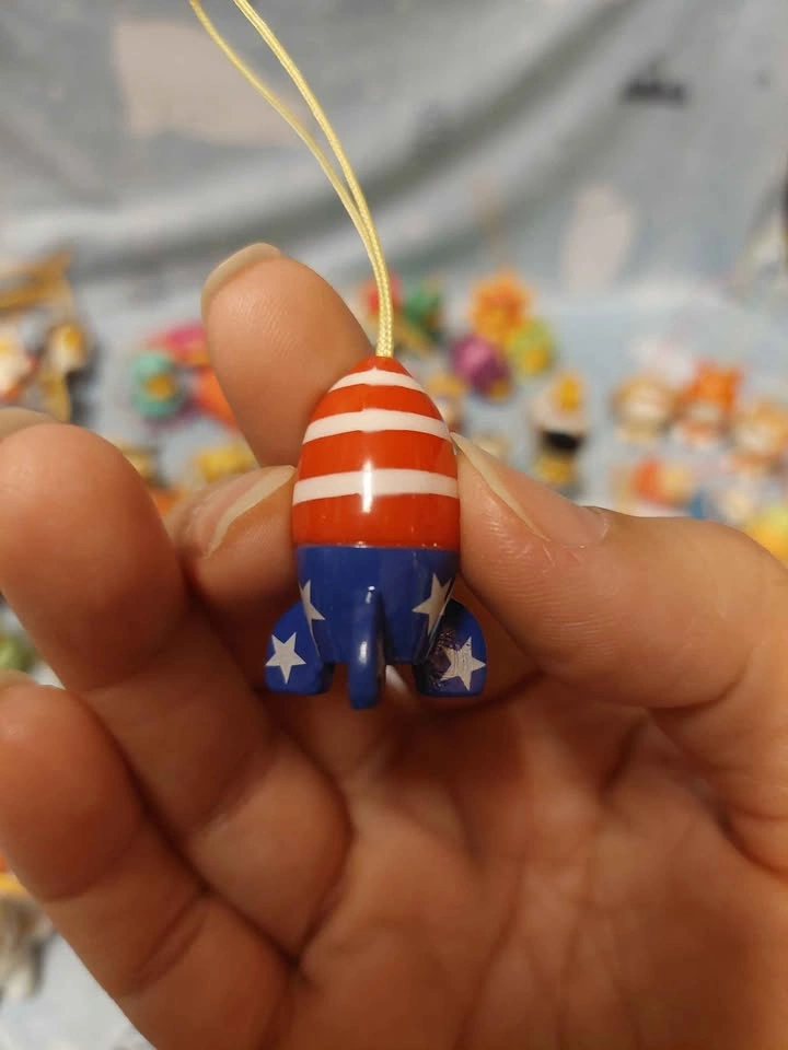 ⚽️ Peek-a-Tweety - Vintage Charm! Tweety Dangler Rocket - photo 2
