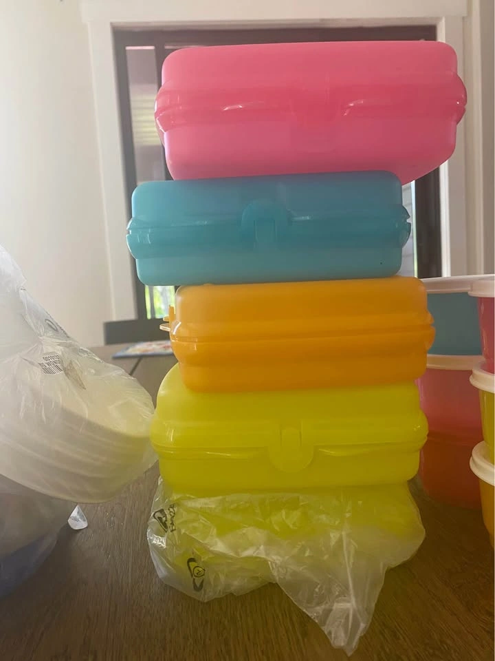 Brand name Tupperware never used - photo 3