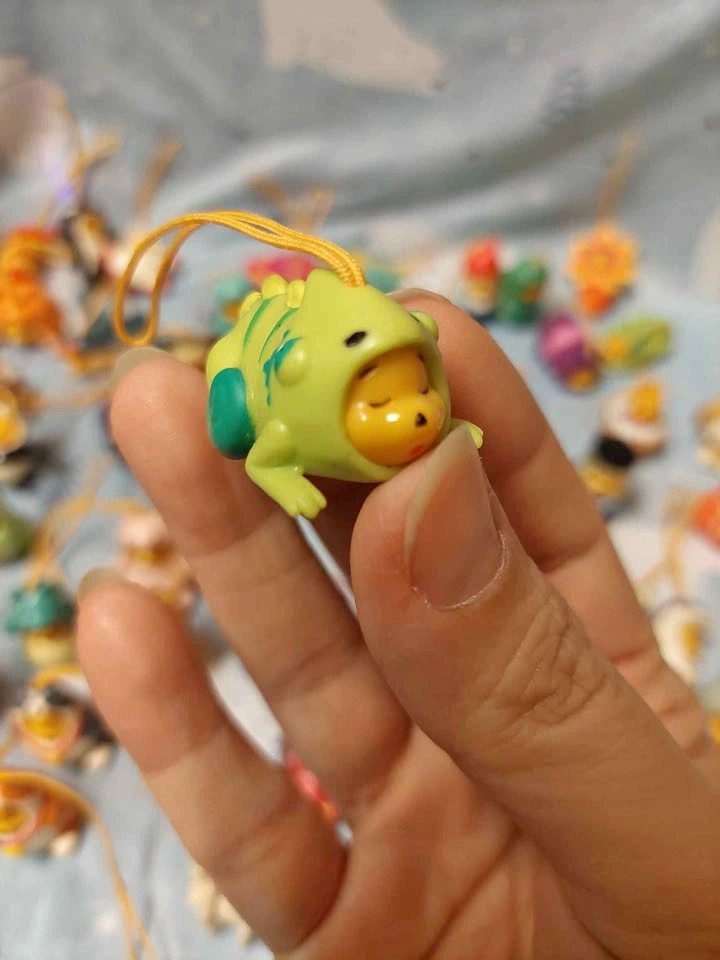⚽️ Peek-a-Pooh - Vintage Chameleon Pooh, Tropical Edition
