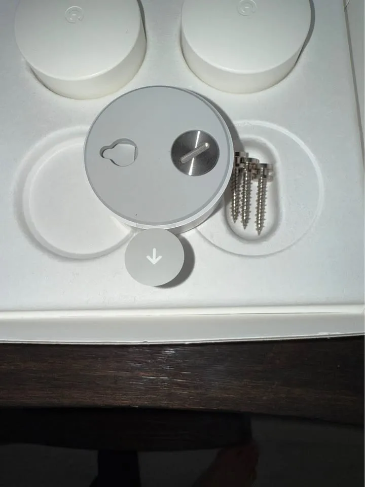 Brand New Nest Gen3 thermostat with 3 temperature sensors image indicator(6)