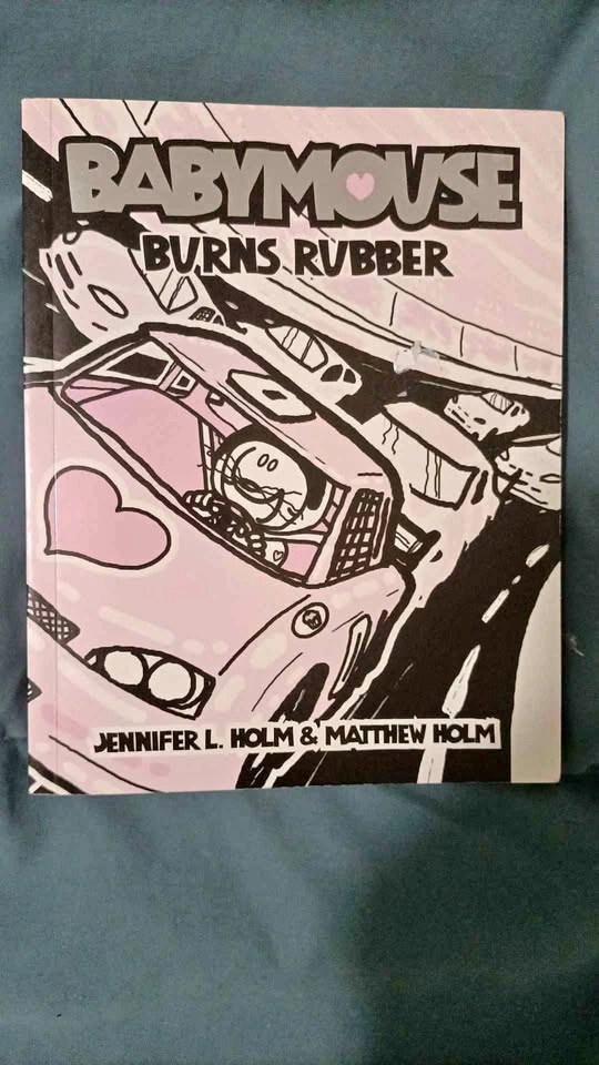 Babymouse #12: Burns Rubber ⚽