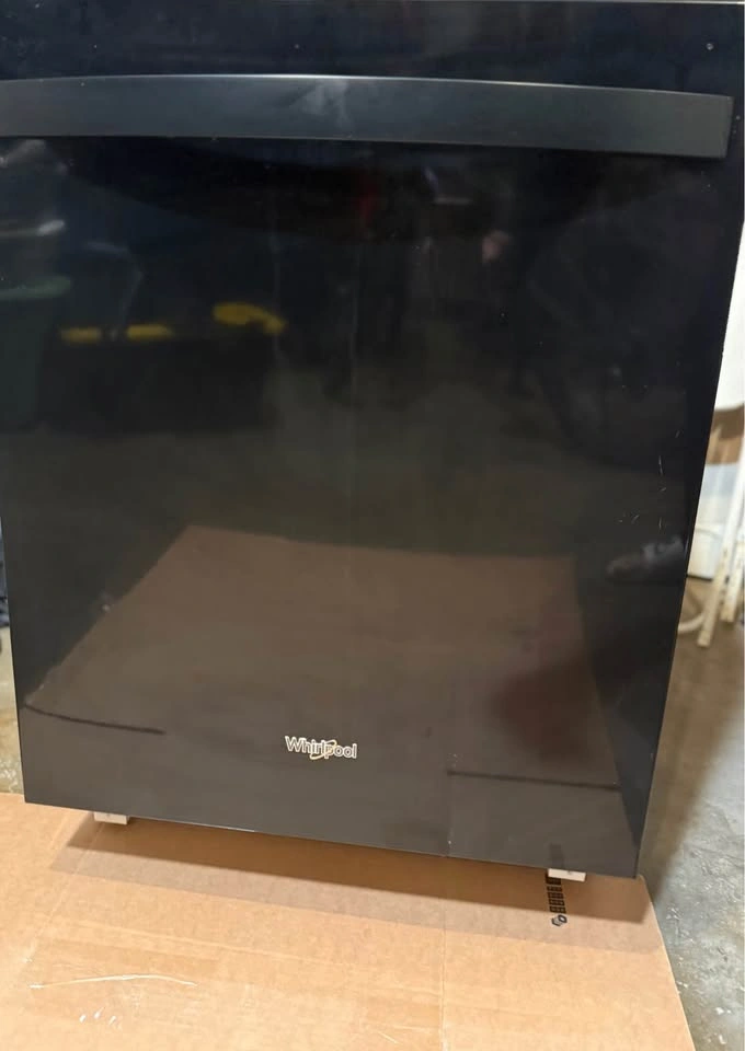Whirlpool WDT550SAPByy 24-Inch Dishwasher with 3rd Rack in Black