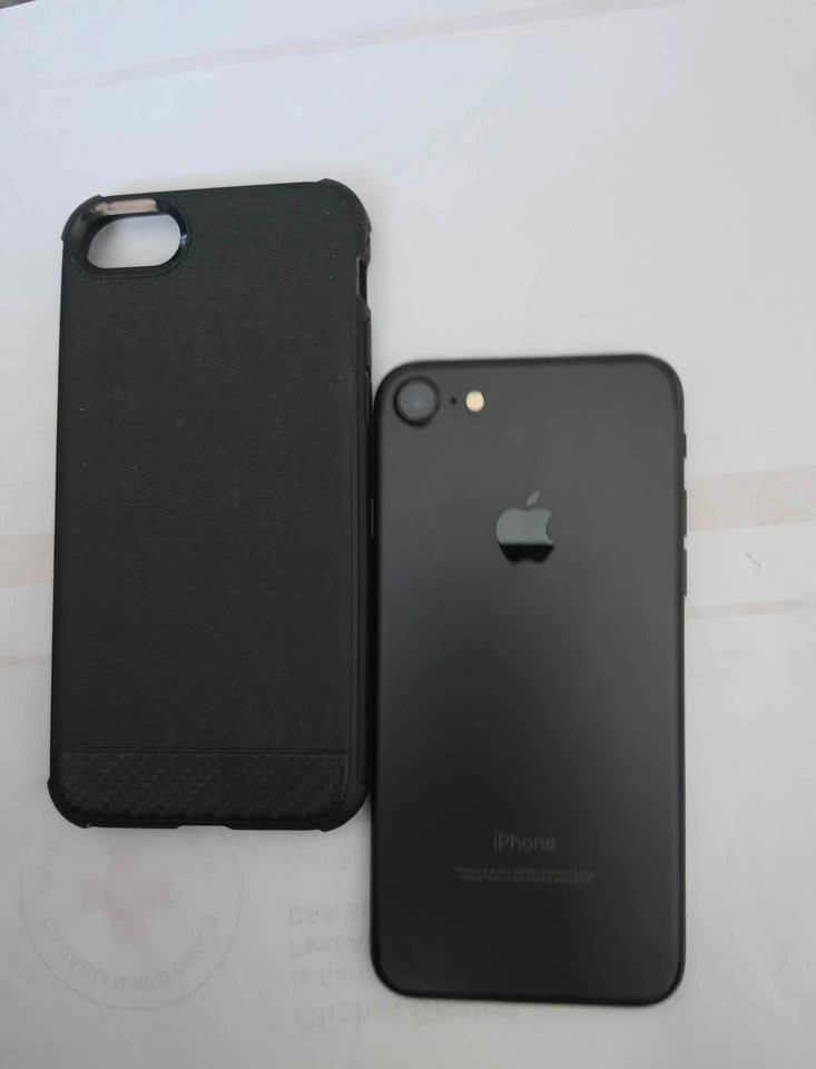 Apple iPhone 7 - photo 2