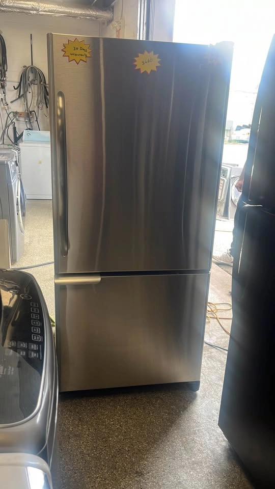Maytag Stainless Steel Bottom Freezer Refrigerator 30” - photo 2