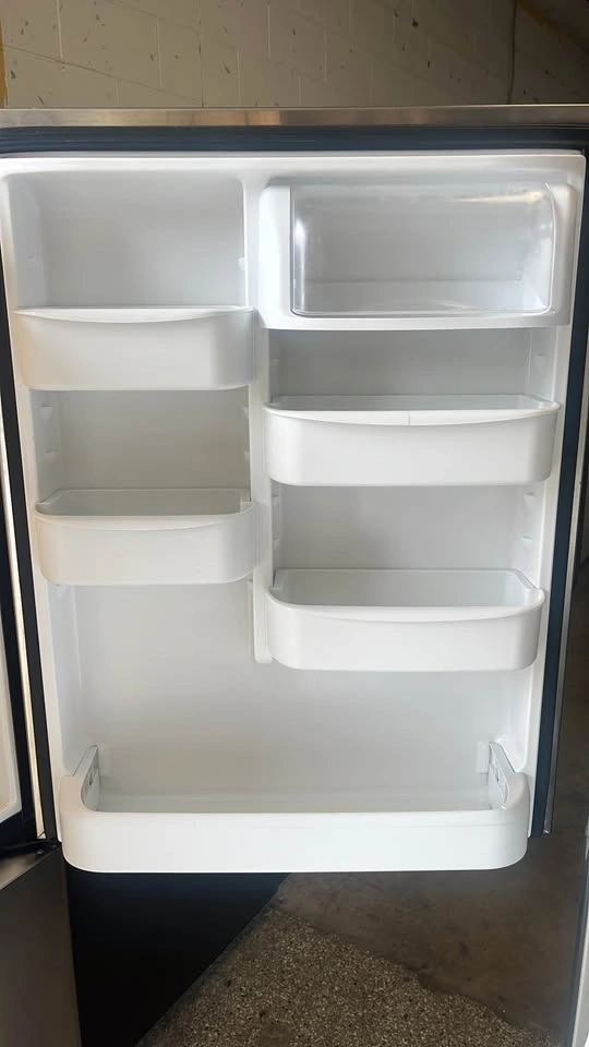 Maytag Stainless Steel Bottom Freezer Refrigerator 30” - photo 4