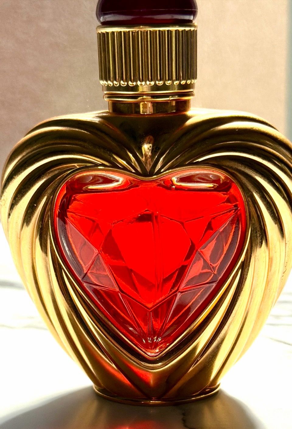 Vintage Victoria's Secret Rapture Cologne 1.7 Oz Heart Bottle - photo 3