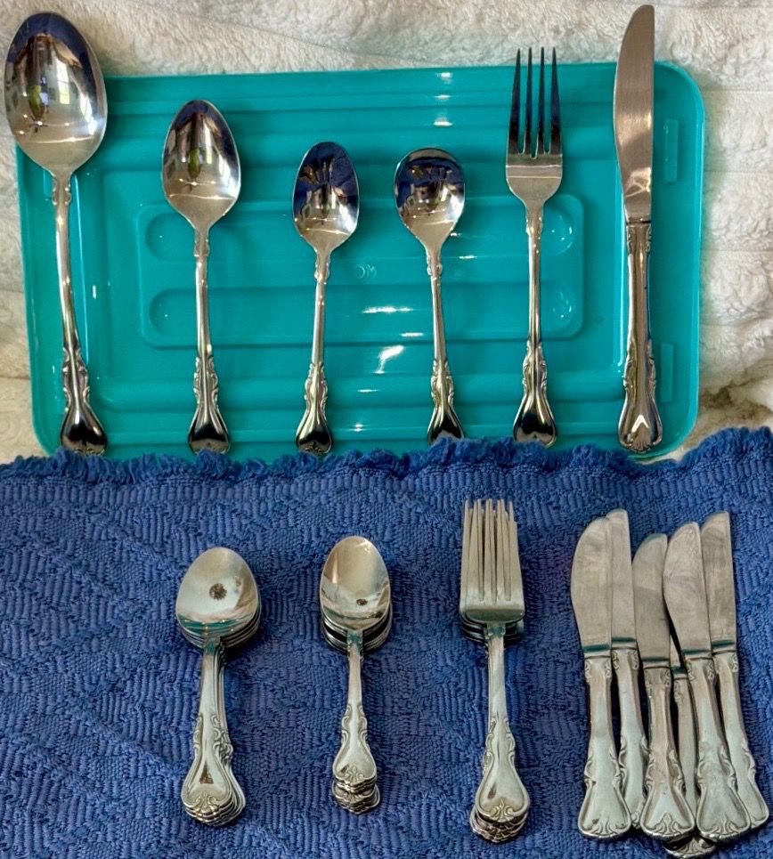 Cambridge “Jessica” Flatware-Stainless Steel-42 Piece Set