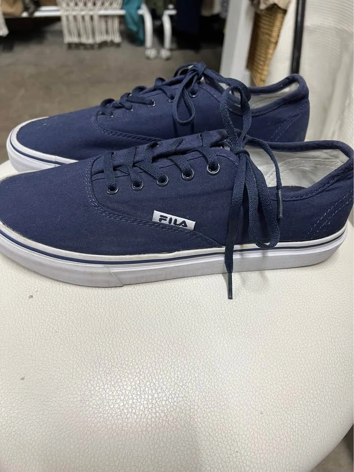 ⚽ Men Casual shoes- Size 8 - photo 2