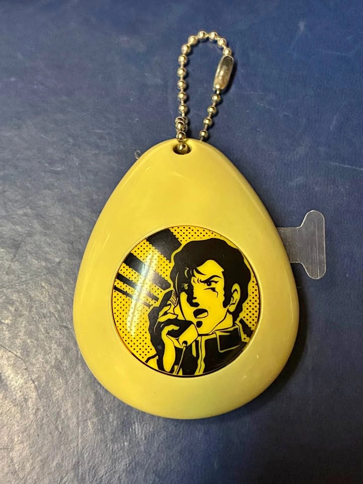 ⚽️ Gundam - Sound keychain! Beige