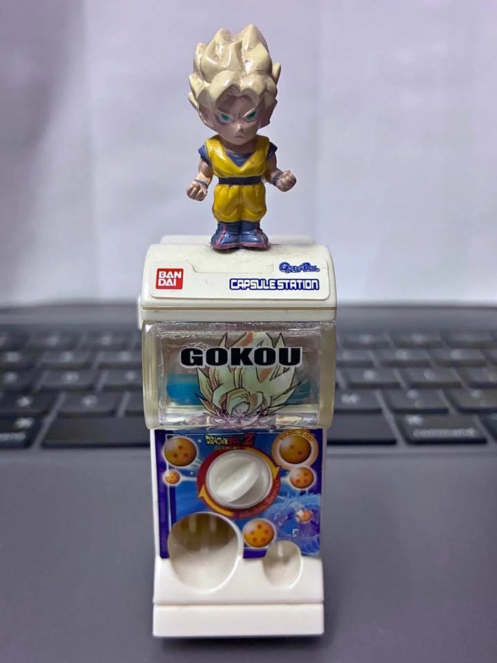 ⚽️ Dragon Ball - Bandai mini Capsule Station! Super Saiyan Goku